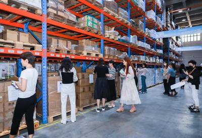 保稅區(qū)溯源驗貨深度種草 好衣庫大牌美妝銷售破1300萬!